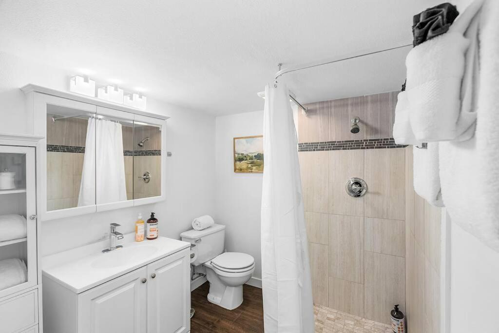 Lilac In Law, Picturesque Lower Unit Сиатъл Екстериор снимка