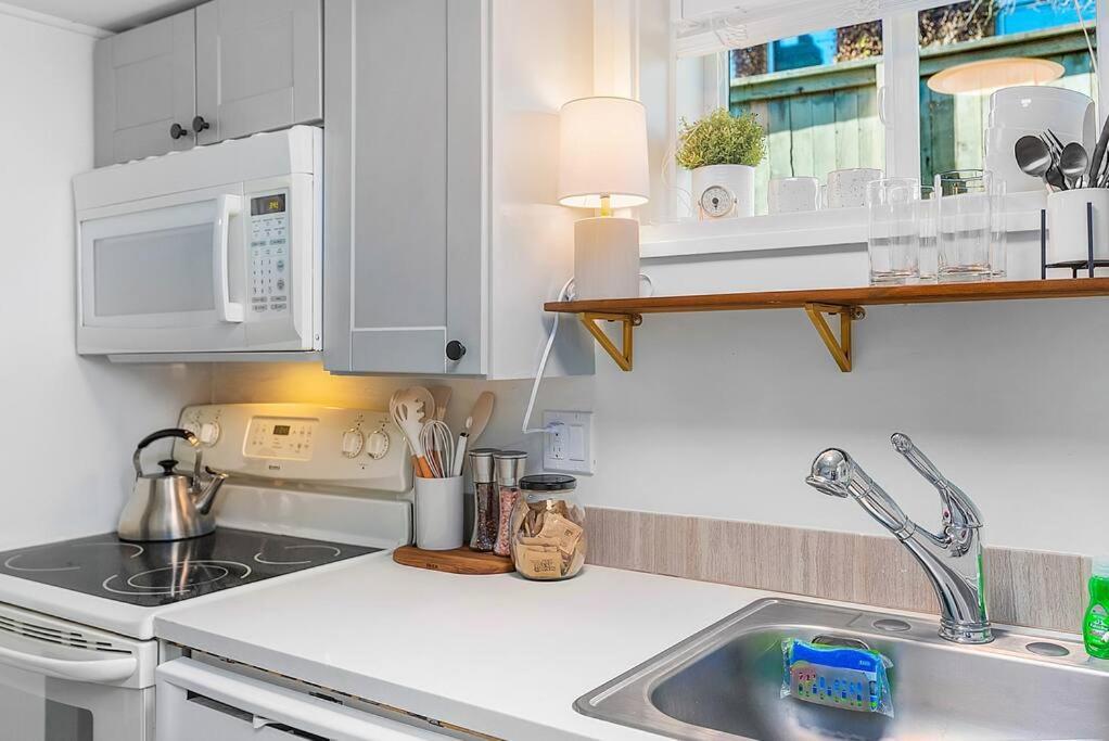 Lilac In Law, Picturesque Lower Unit Сиатъл Екстериор снимка