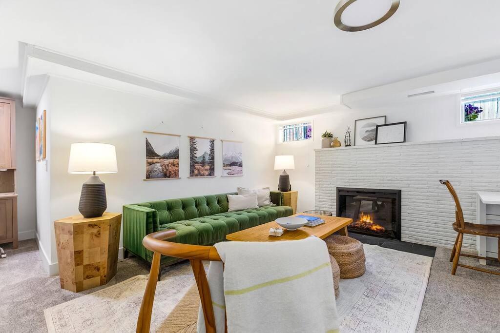 Lilac In Law, Picturesque Lower Unit Сиатъл Екстериор снимка